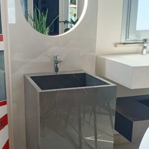 LAVABO A COLONNA IN GRES